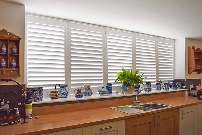 https://www.strawberryshutters.co.uk/wp-content/uploads/2021/12/shaped-image-2.jpg
