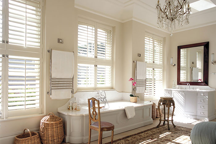 https://www.strawberryshutters.co.uk/wp-content/uploads/2021/12/style-tier-image-3.jpg